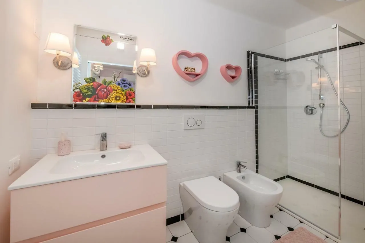 Casa Eve Finalborgo - Romantic House Apartment Finale Ligure Italy