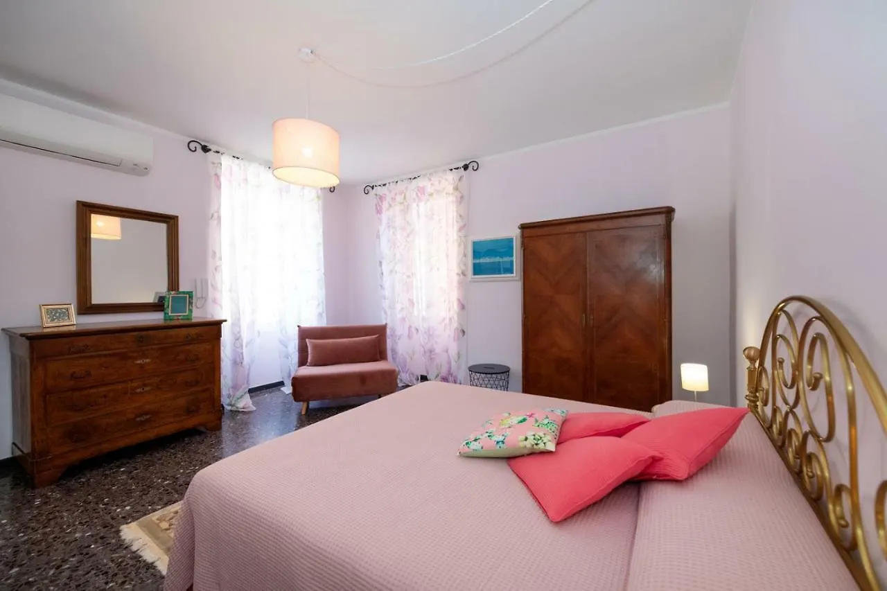 Casa Eve Finalborgo - Romantic House Apartment Finale Ligure Italy