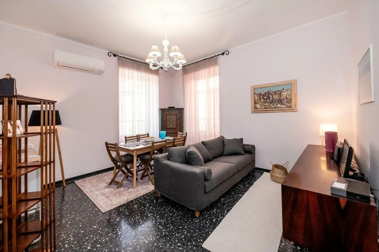 Casa Eve Finalborgo - Romantic House Apartment Finale Ligure Italy